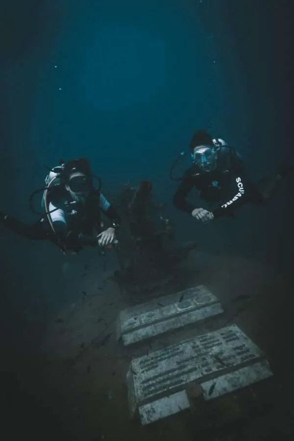 Wreck dive at HTMS Sattakut