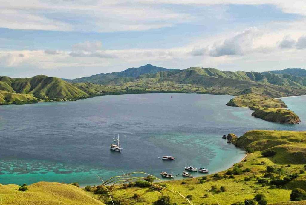 When to Travel to Indonesia? Which is the Best Month? 3 High-Season-in -Indonesia