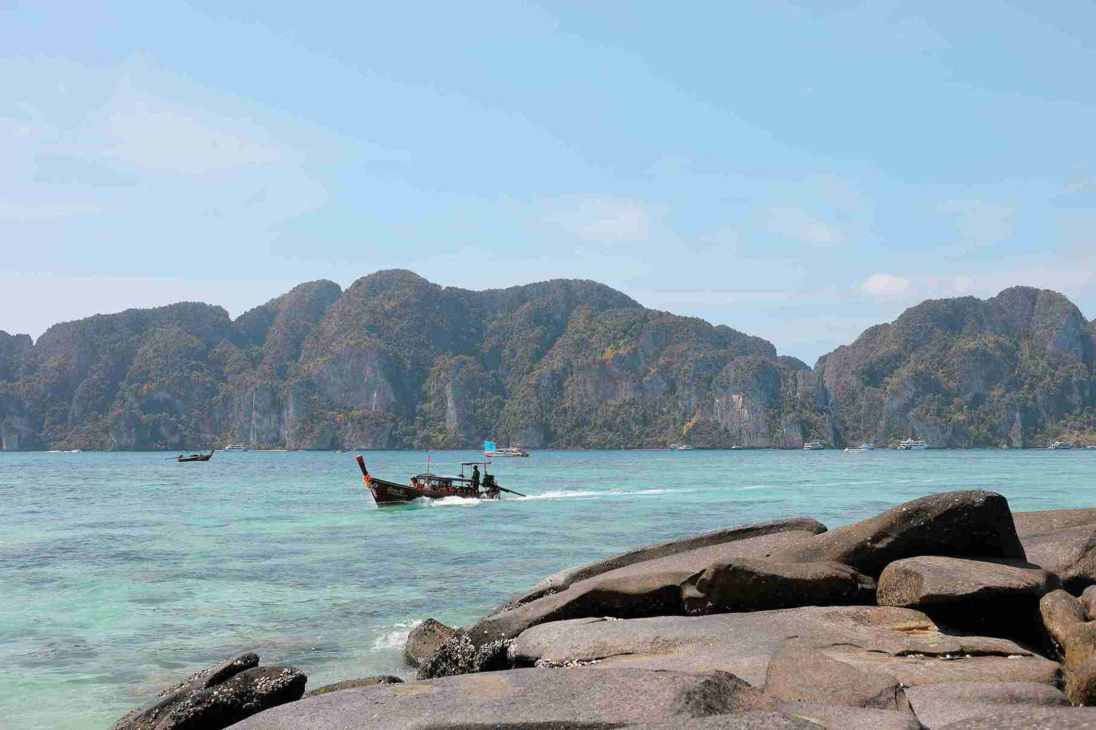 Mapa de los puntos de buceo en Phi Phi