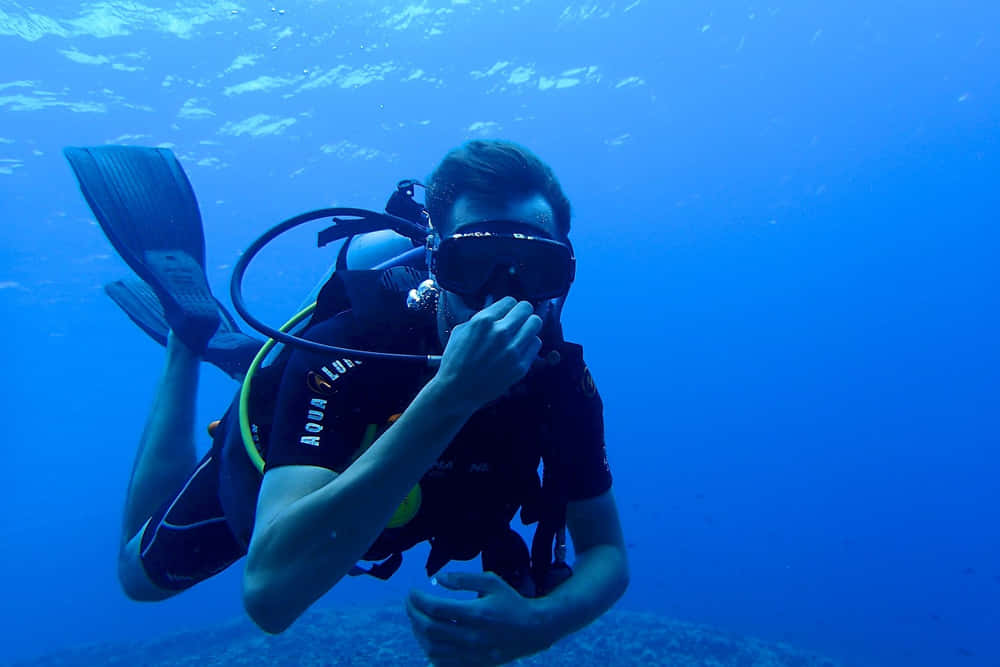 how to keep your dive mask from fogging up