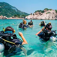 Dive students